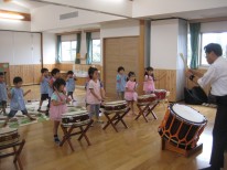 ���y���Y��